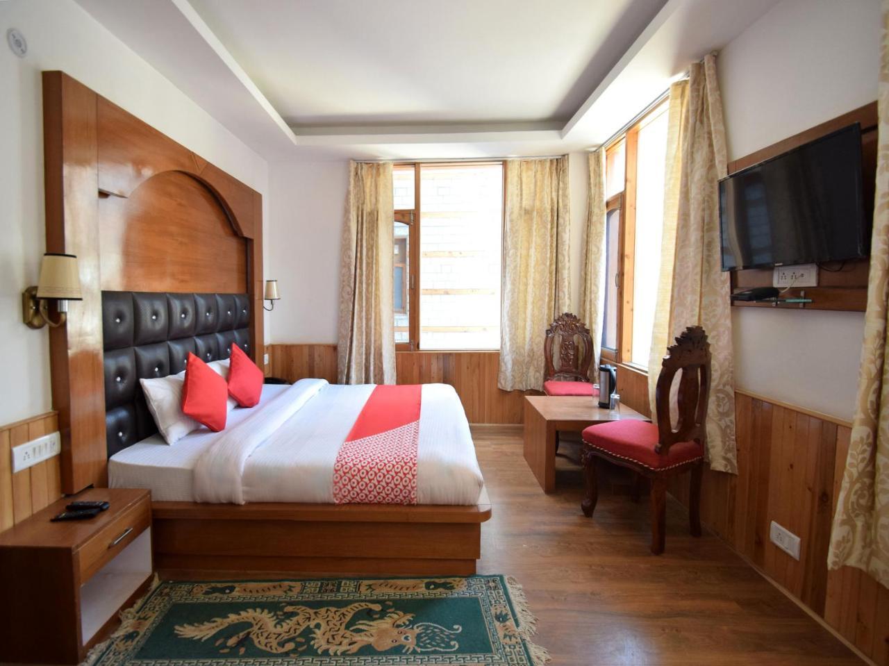Oyo 10255 Hotel Red Apple Manāli Buitenkant foto