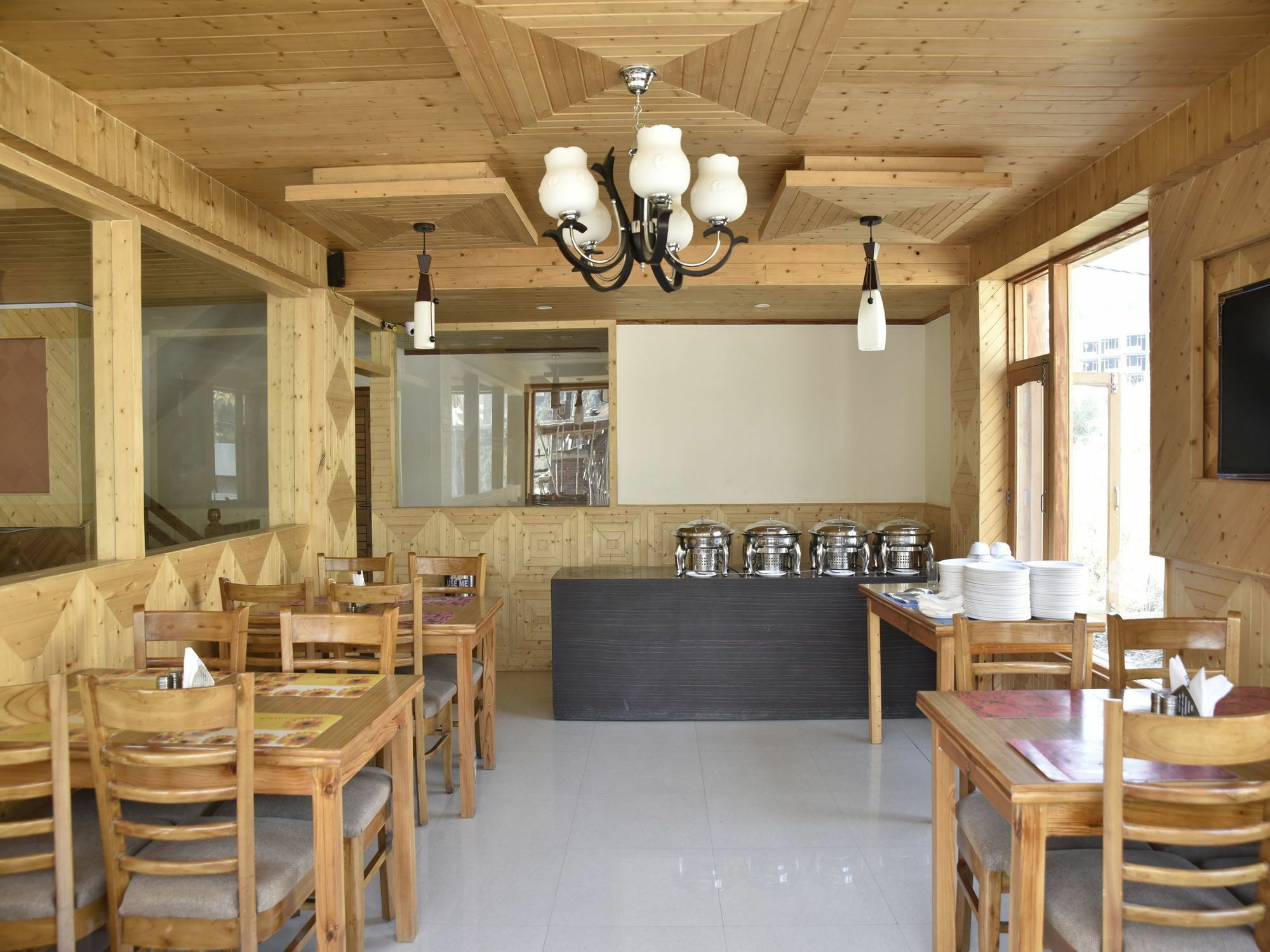 Oyo 10255 Hotel Red Apple Manāli Buitenkant foto